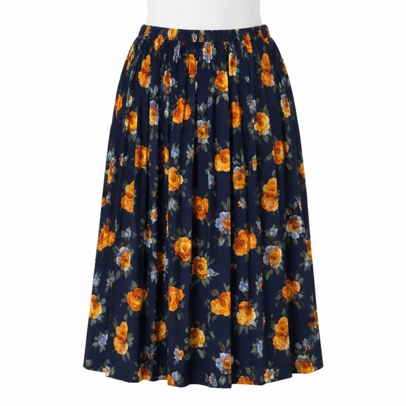 Carroll Reed Dresses & Skirts - Size L Vintage Carroll Reed Women’s Navy Floral Pleated Midi Skirt